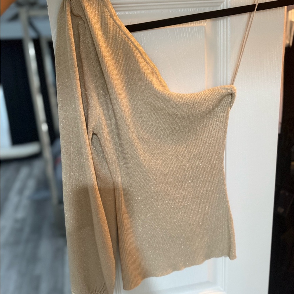 Elegant Tan Women's Sweater